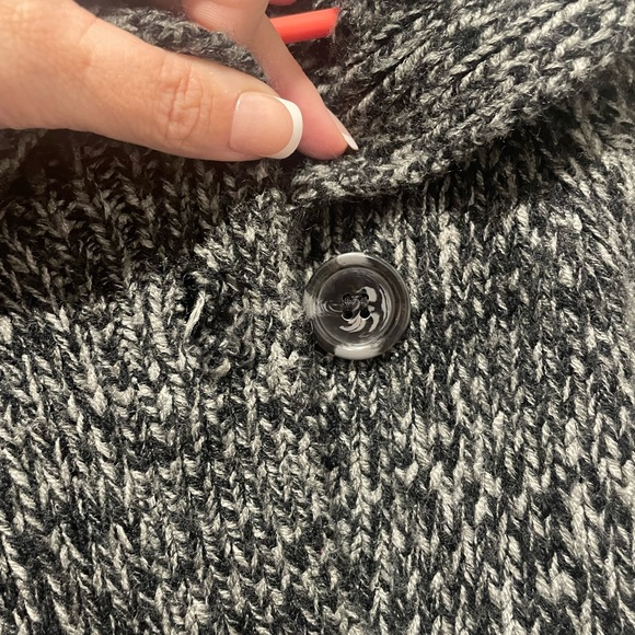 Admit One black and green Button Front Flap Collar Sweater size large - Picture 5 of 9